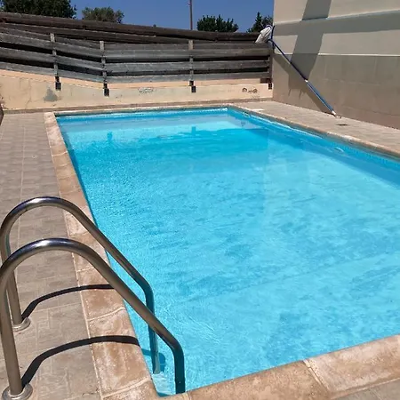 John's Apartment Paphos